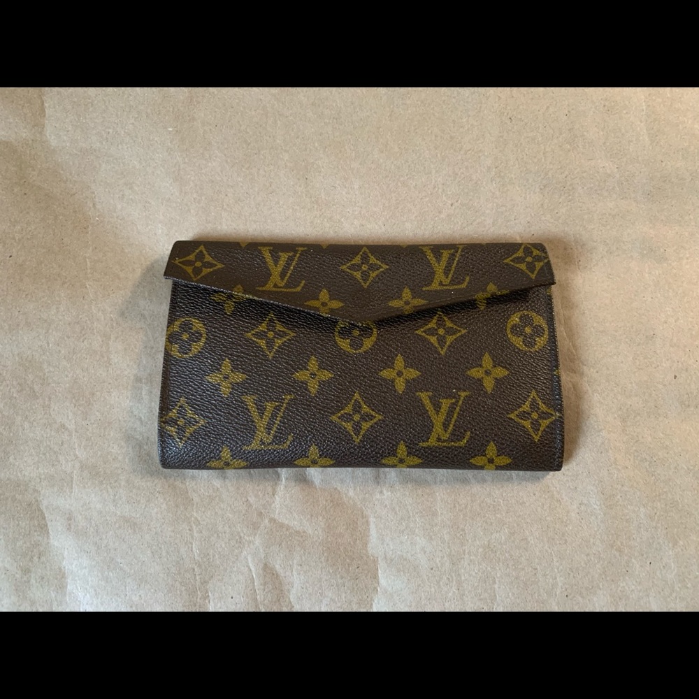 Vintage LOUIS VUITTON for Saks Fifth Avenue wallet